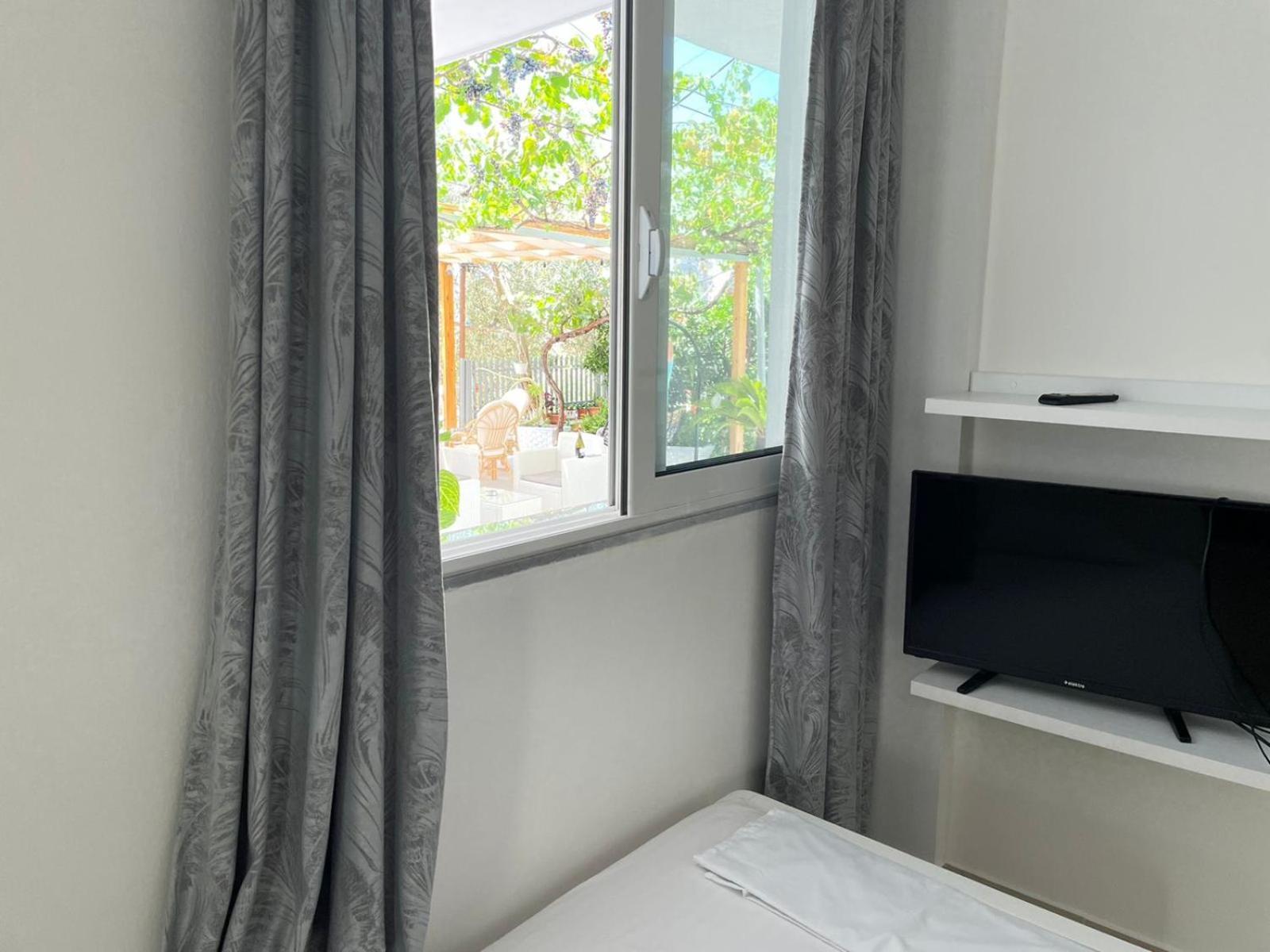 Sala Apartment'S Sarandë Habitación foto